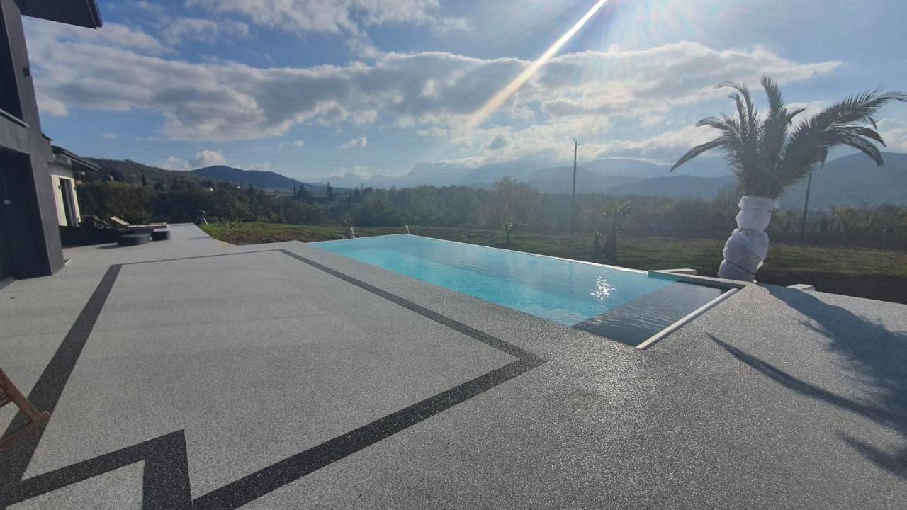Studio Independant Vue Magnifique Et Au Calme Crest Kültér fotó